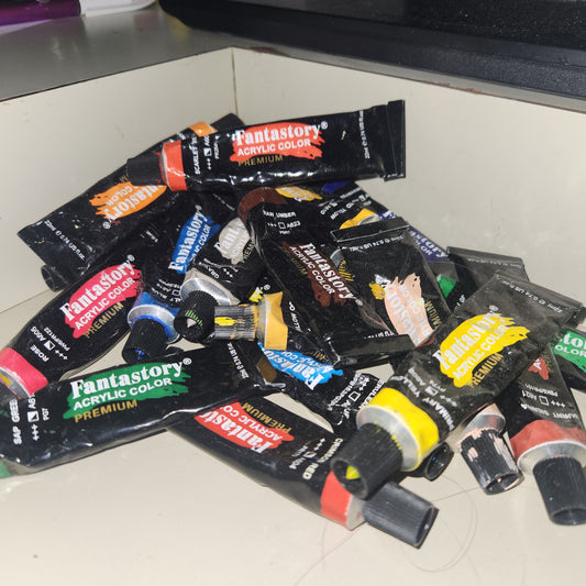 Medium highlight: Fantastory acrylic paints