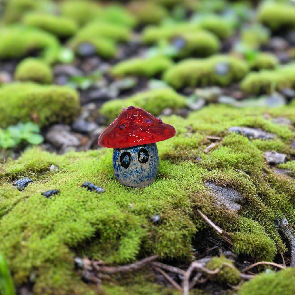 Dormouse Mushroom buddy *Blacklight/UV Light activated*