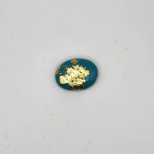 Pseudo turquoise with gold leaf garden stone