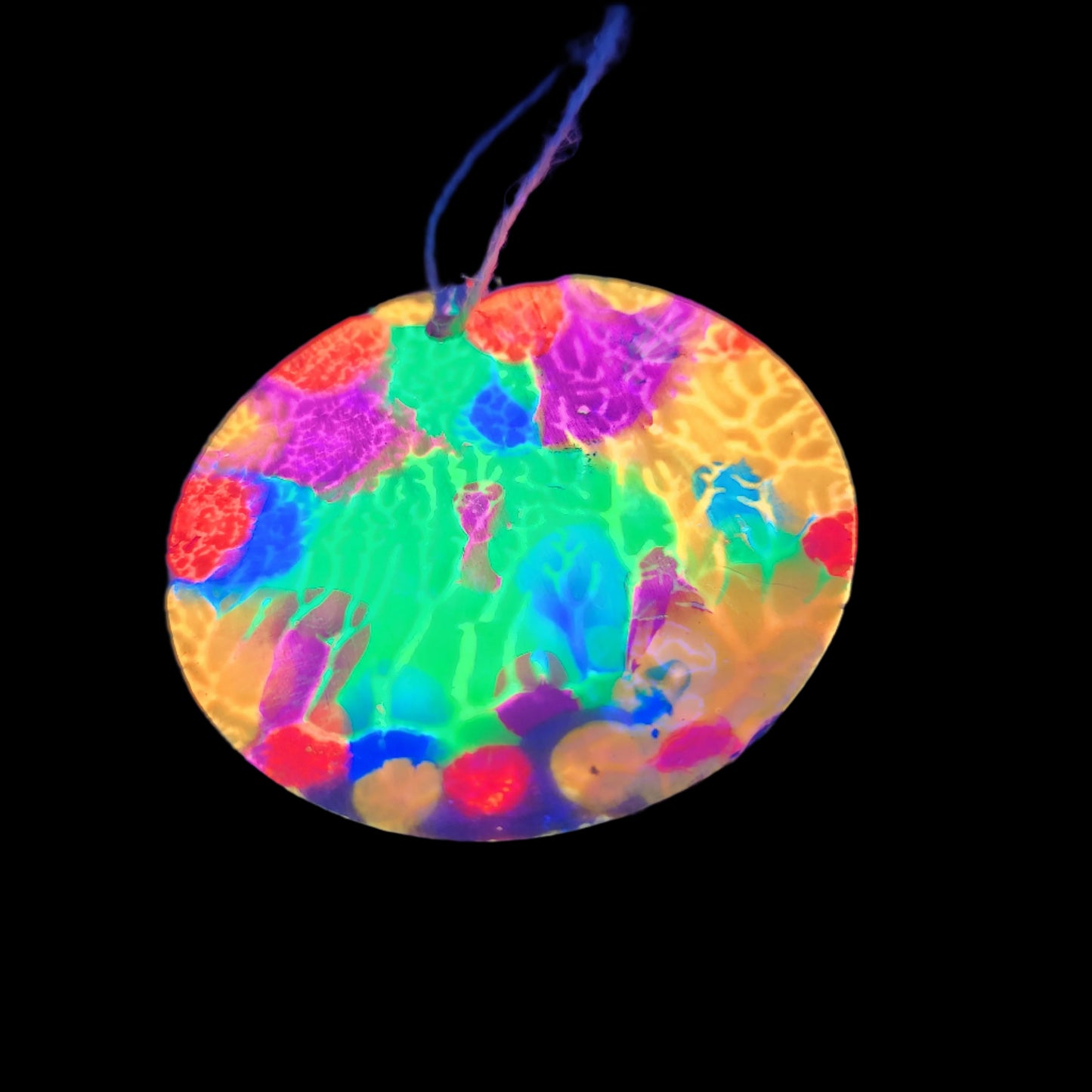 Multi-coloured decor disk *Glows with UV/Blacklight*