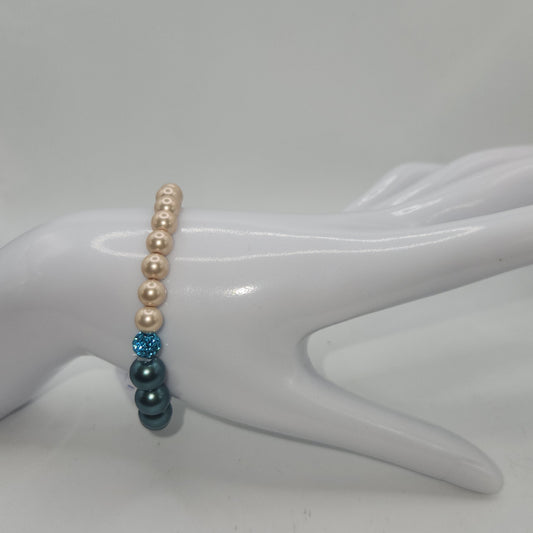Seashells and crystals bracelet medium