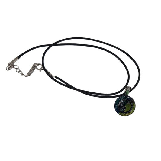 Yin Yang tie-dye pendant *Blacklight/UV Light activated*
