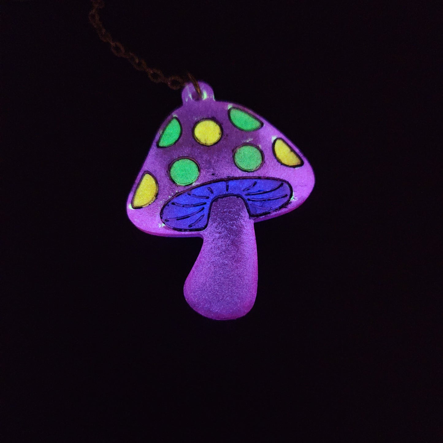 Pink Mushroom key-chain *Glows in blacklight/UV & Glow-in-the-dark*