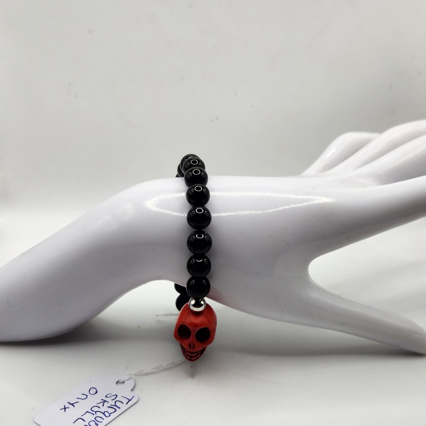 Red skull bracelet (Medium sized)